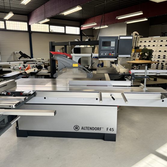 Altendorf F45 EvoDrive (full options) BJ 2019 nog geen 70 draaiuren (Verkocht)